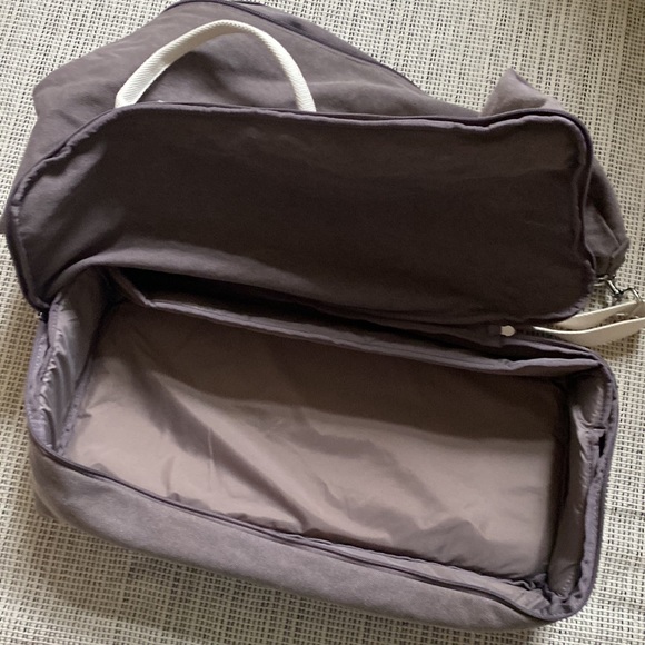 Lo and Sons Catalina Weekender - Picture 4 of 6